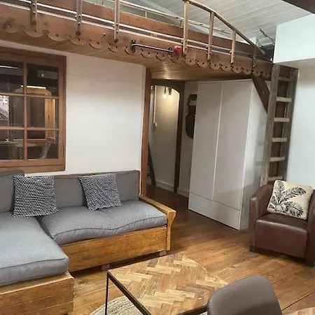Plein De Charme - Coeur Vieille Apartment