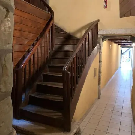 Plein De Charme - Coeur Vieille Apartment